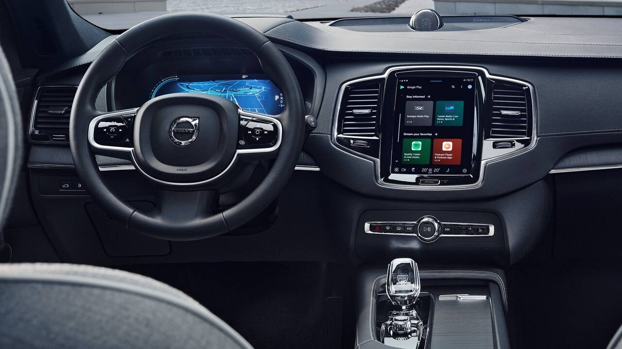 2024 Volvo XC90 front interior - dashboard
