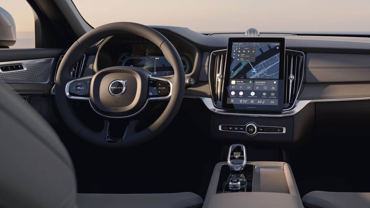 2025 Volvo XC90 front interior - dashboard